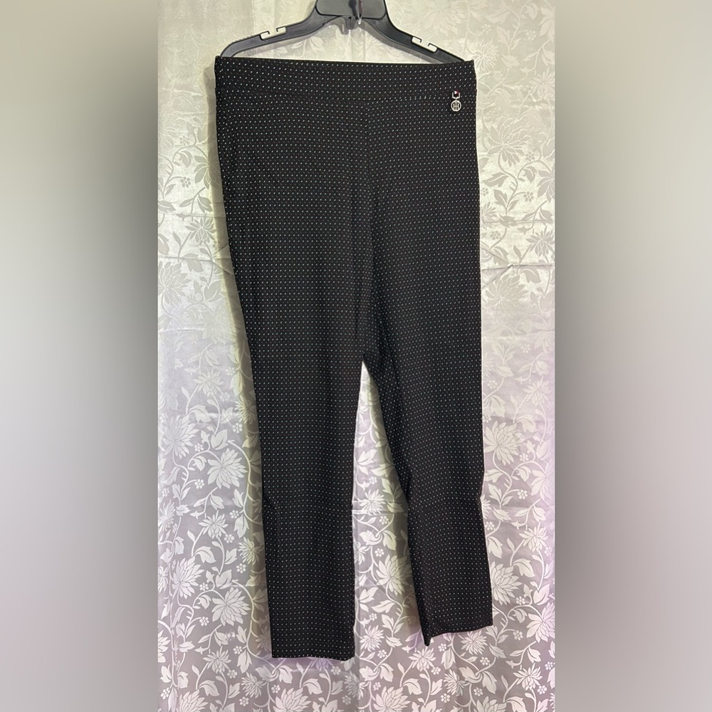 Tommy Hilfiger Slim Fit Ankle Pants Black Red White Dot Print Size 6.